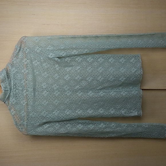 Intimately light green Women's lace long sleeve small NWOT - Picture 3 of 5